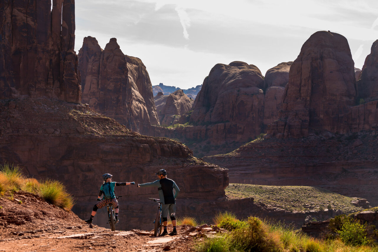 adventurous engagement photography colorado
