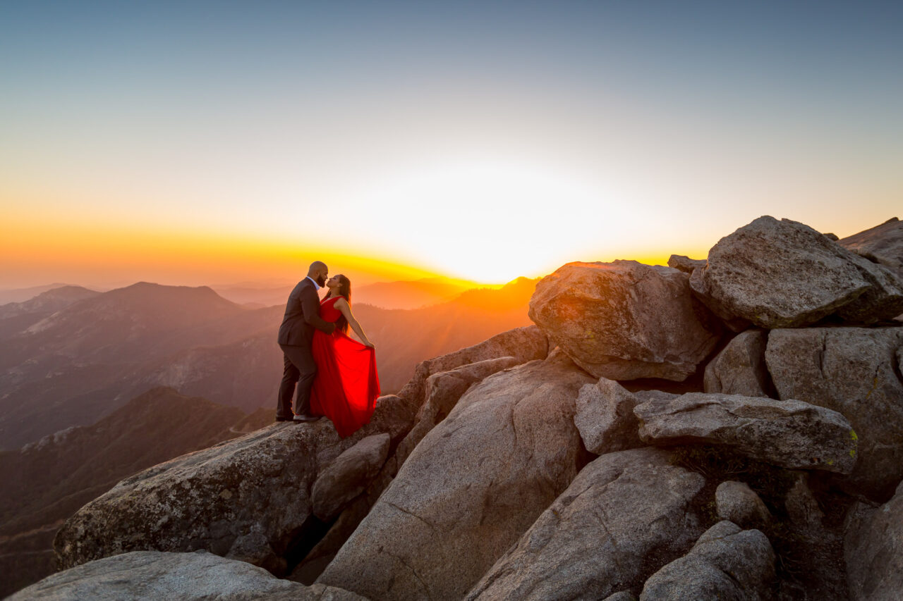 adventurous engagement photos colorado