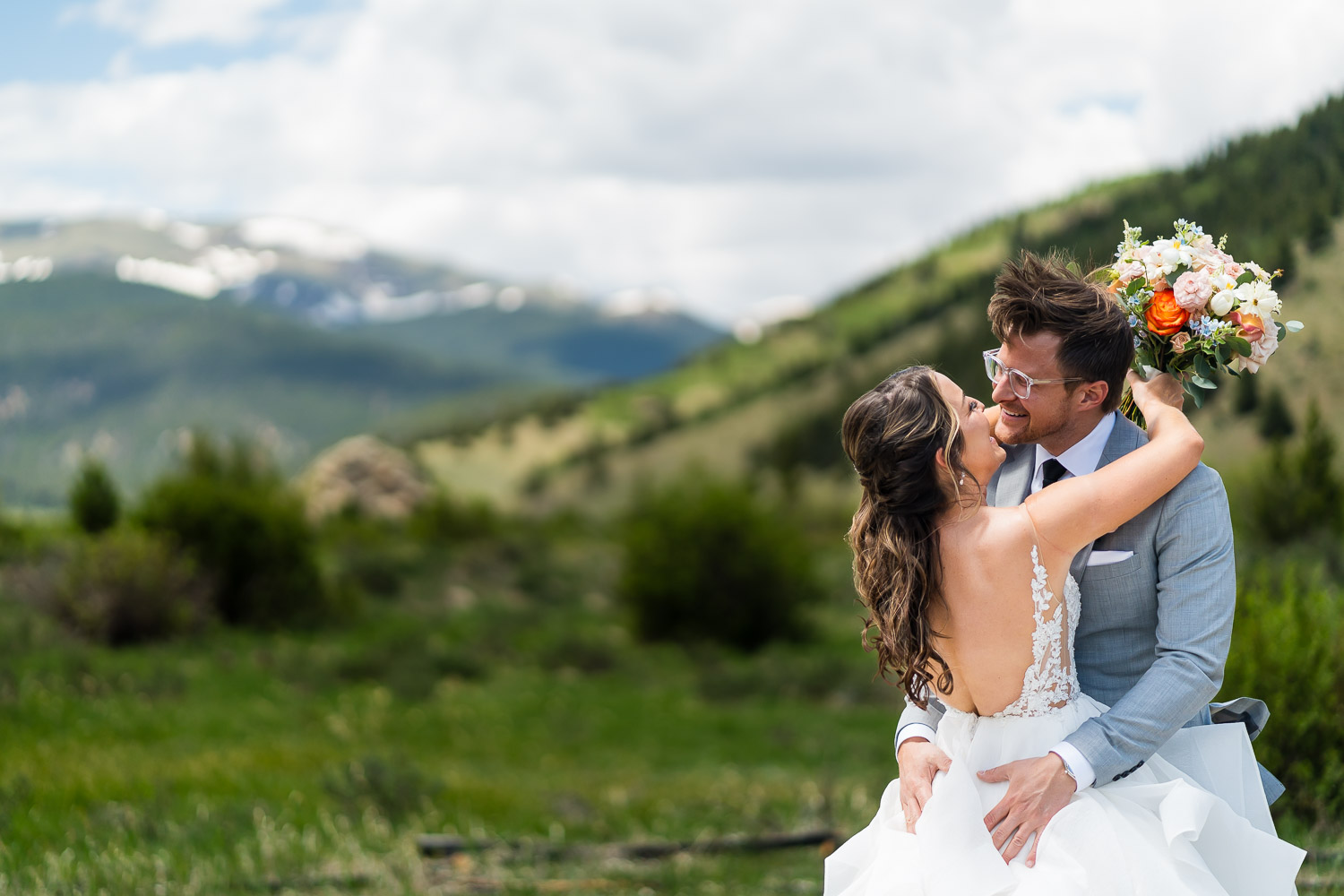 evergreen wedding photography first look