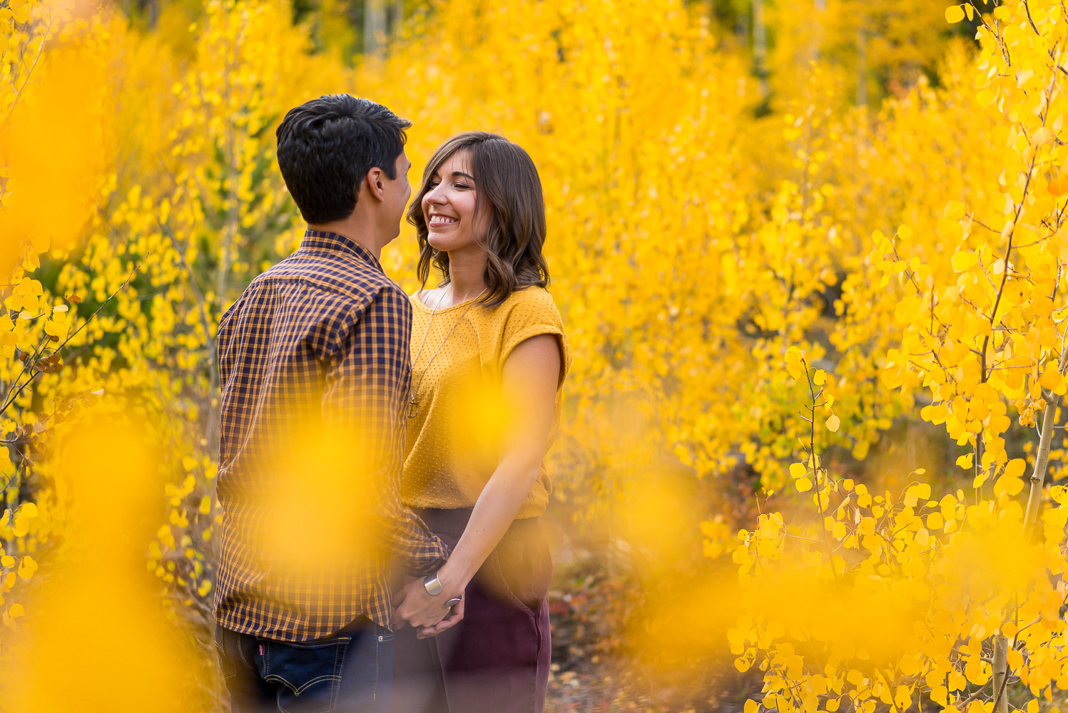 fall engagement photos colorado