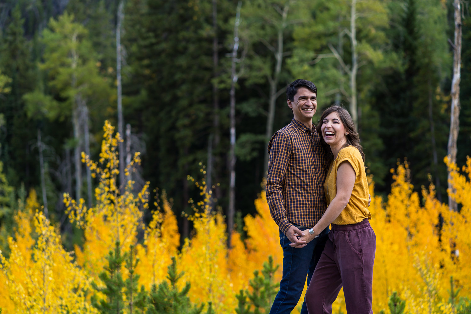 fall engagement photos colorado