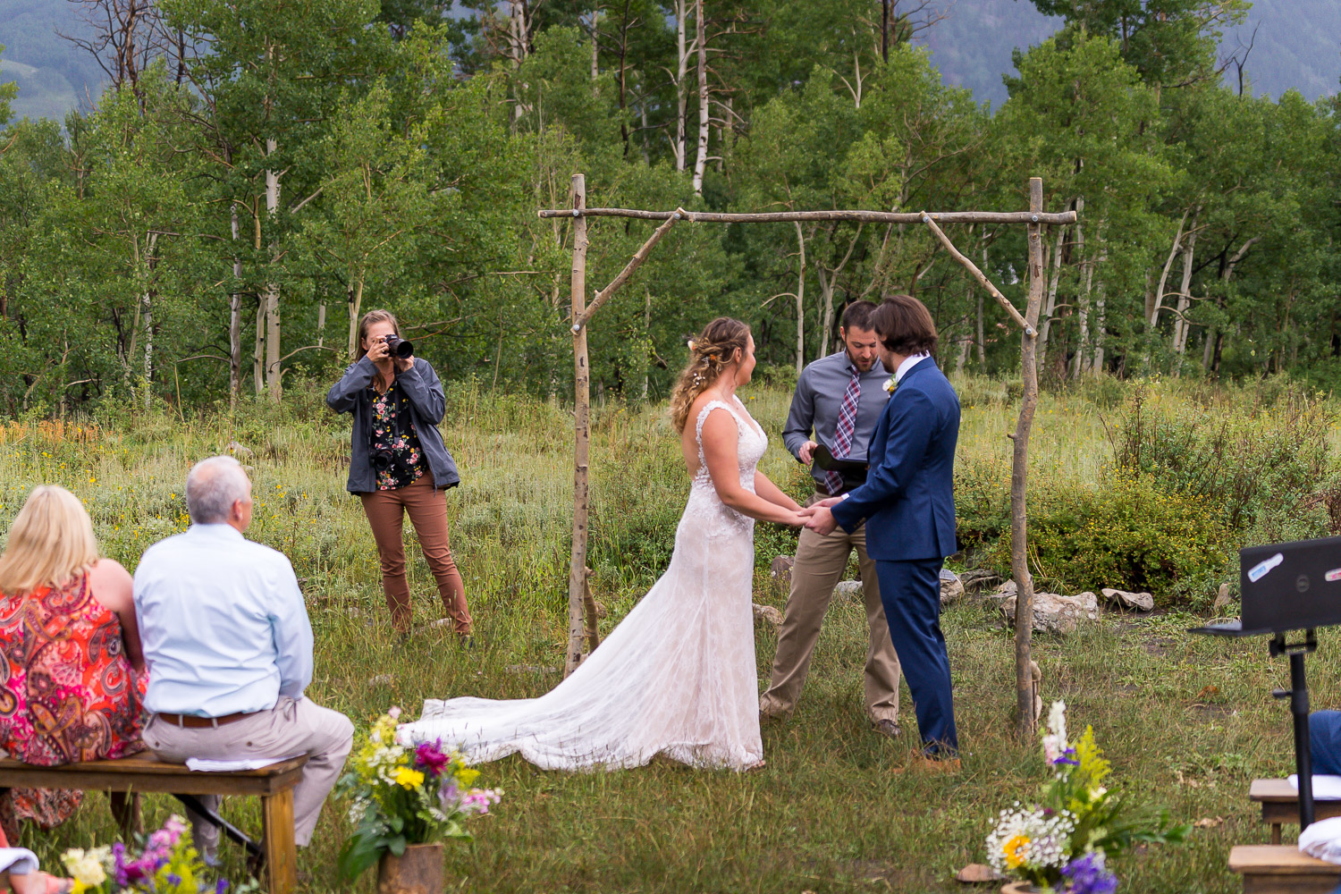 husband and wife wedding photographers