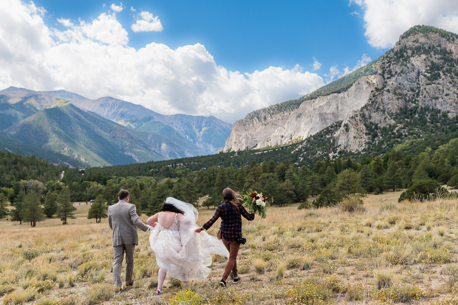 husband and wife wedding photographers