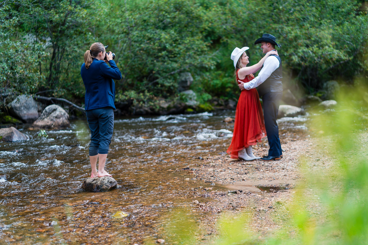 husband and wife wedding photographers