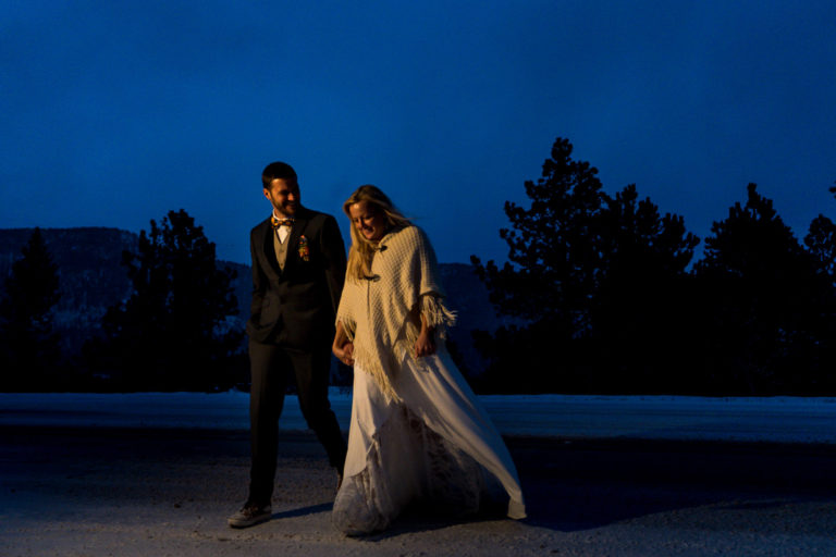 Sunshine mountain lodge winter wedding snowy couple portraits